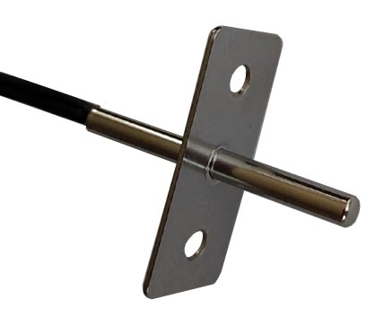 Temperature sensor with flange